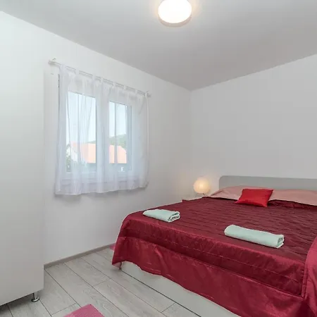 Lejla Poljica (Trogir)
