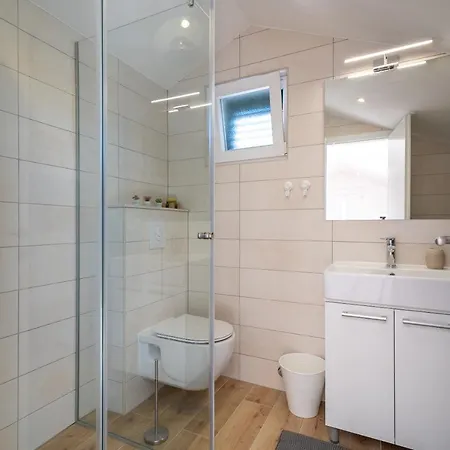 Apartment Lejla *